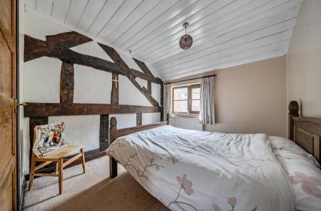 1417266-12-699c80...