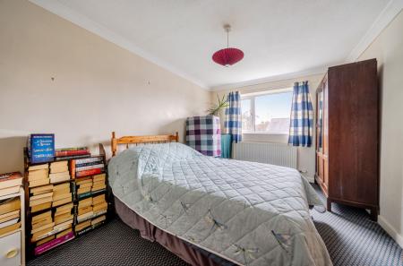 1417262-11-6995a8...