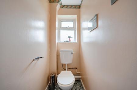 1417262-10-6995a8...