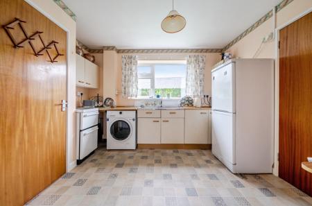 1417262-18-6995aa...