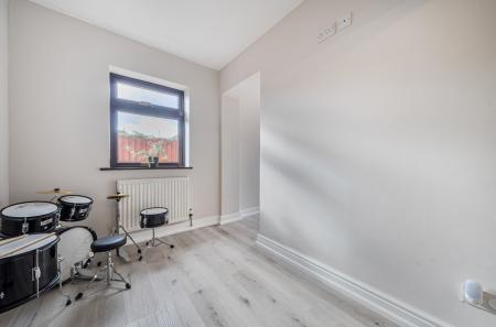 1419720-1-69a5918...