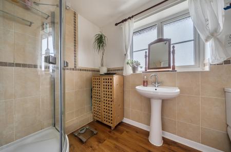 1420095-6-69a1d12...