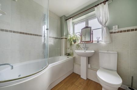 1420095-5-69a1d12...