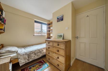 1420095-8-69a1d13...