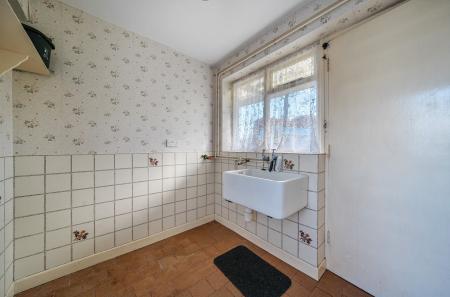 1421586-12-69a86b...