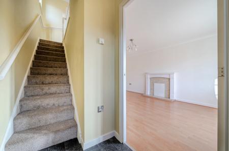 1423528-7-69a8702...