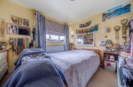 1425868-9-69b83cf...