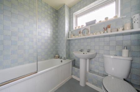 1425868-8-69b83cf...