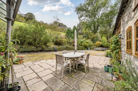 1361052-4-68e7e95...