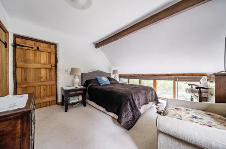 1361052-12-68e7e9...