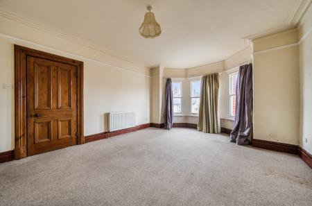 1366063-18-68efcb...