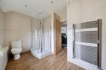 1409755-6-698f503...