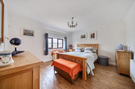 1409755-11-698f53...