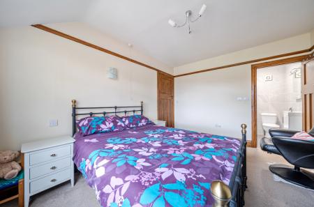 1423395-12-69aef6...