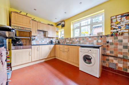 1423395-7-69aef5d...