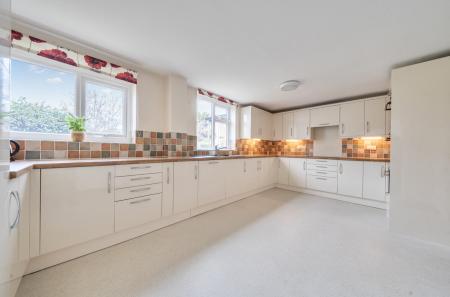 1423927-5-69b014d...