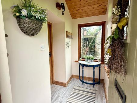 Annexe Hall Way