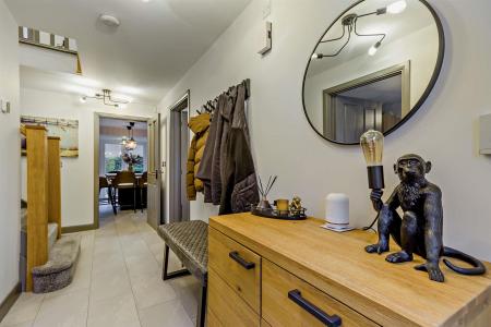 8679049-interior12-800.jpg