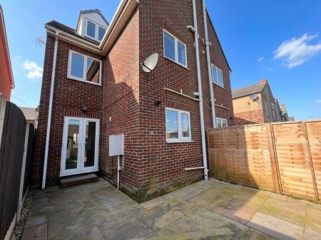 Firefly_GeminiFlash_High-quality image upscaling.