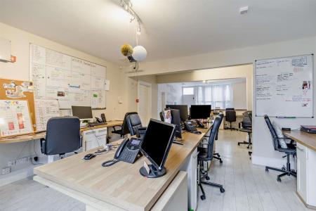 8683253-interior23-800.jpg