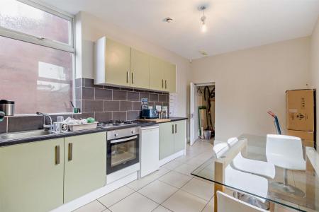 8683253-interior21-800.jpg