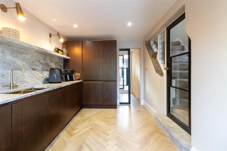216-cantley-lane-104.jpg