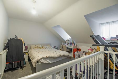 8693401-interior02-800.jpg