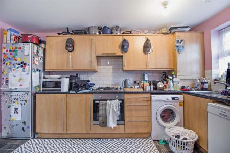 8693401-interior08-800.jpg