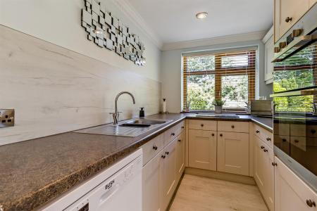8694321-interior24-800.jpg