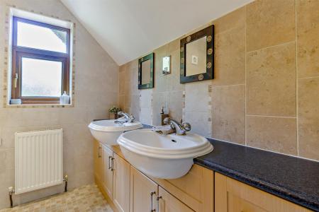 8694321-interior02-800.jpg