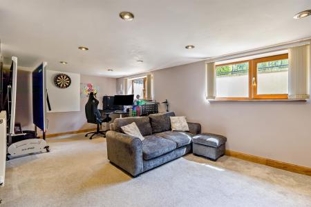 8694321-interior11-800.jpg