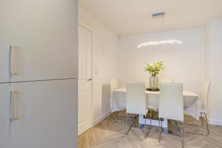 8696364-interior13-800.jpg