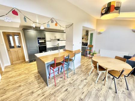 Extended Dining Kitchen