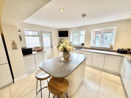 Dining Kitchen