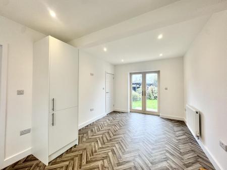 Dining/Kitchen