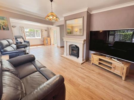 Living & Dining Room