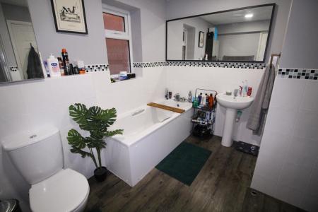 Jack & Jill Bathroom