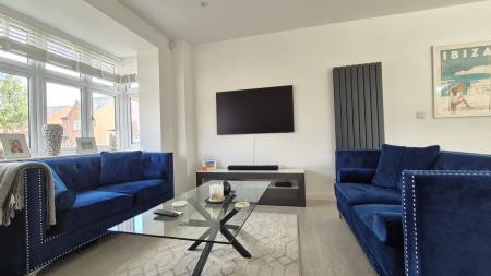 Open Plan Living/Kitchen/Diner