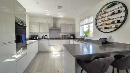 Open Plan Living/Kitchen/Diner