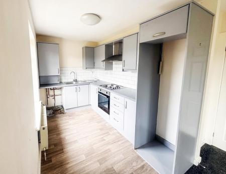 Kitchen 2.jpg