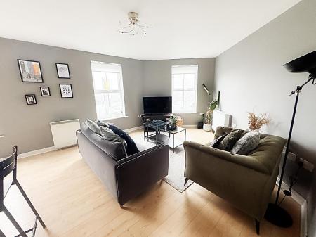 Open Plan Lounge/ Kitchen