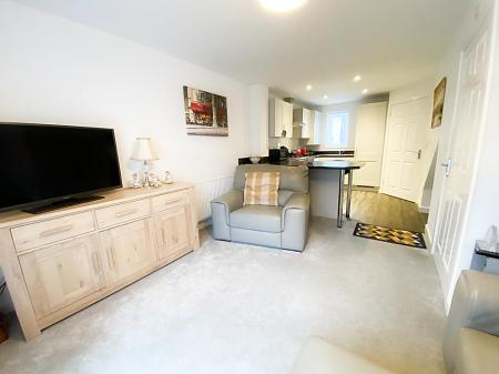 Lounge/Kitchen