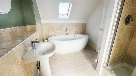 Ensuite bathroom