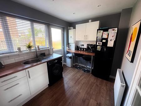 Breakfasting Kitchen