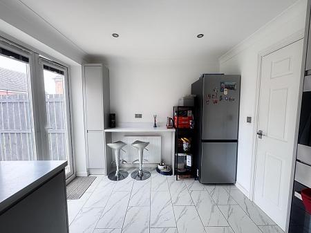 Breakfasting Kitchen