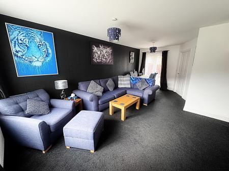 Lounge & Dining Room