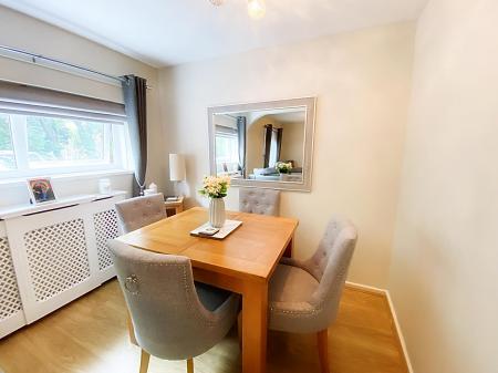 Lounge/ Dining Room