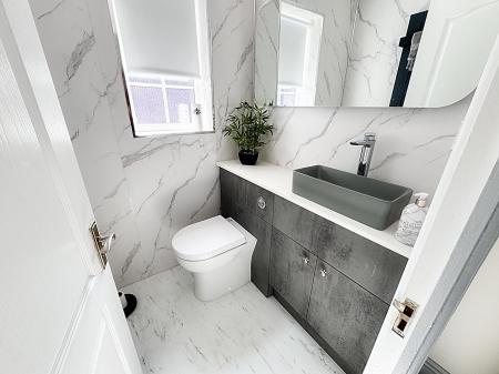 Cloakroom/WC
