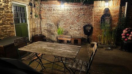 Garage, Drive & Gardens