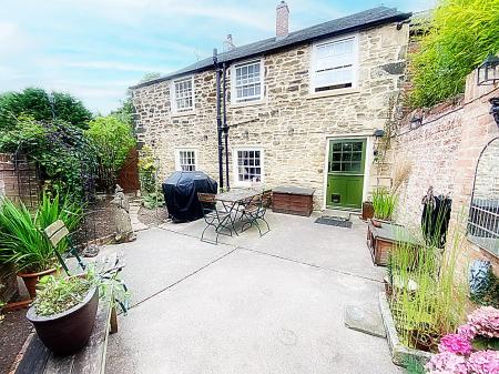 Garage, Drive & Gardens